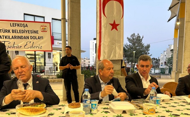 Türkiye'den gelen depremzedeler için iftar verildi