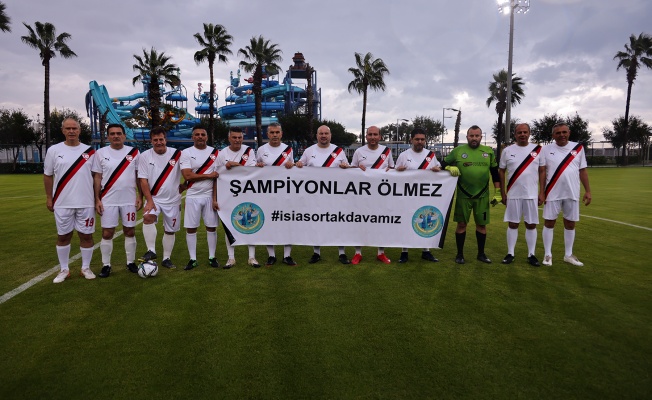 Cumhuriyet Meclisi ve TBMM Futbol Takımları Cumhuriyet anısına Antalya’da futbol maçı yaptı