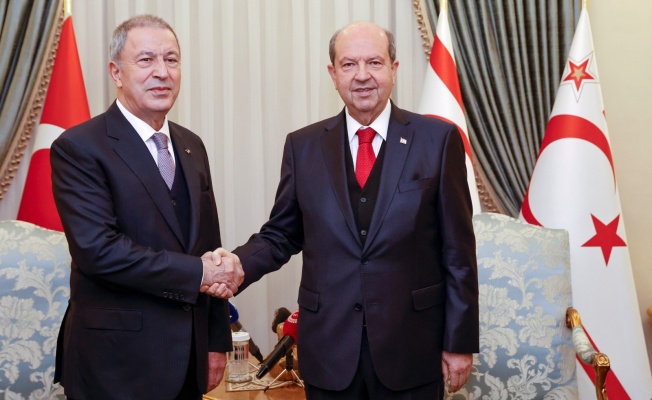 Cumhurbaşkanı Tatar, TBMM Milli Savunma Komisyonu Başkanı Akar ve beraberindeki heyeti kabul etti